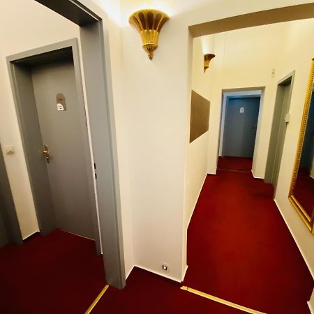 Doppelzimmer Lunch, Direkt Am Alten Strom Rostock Luaran gambar