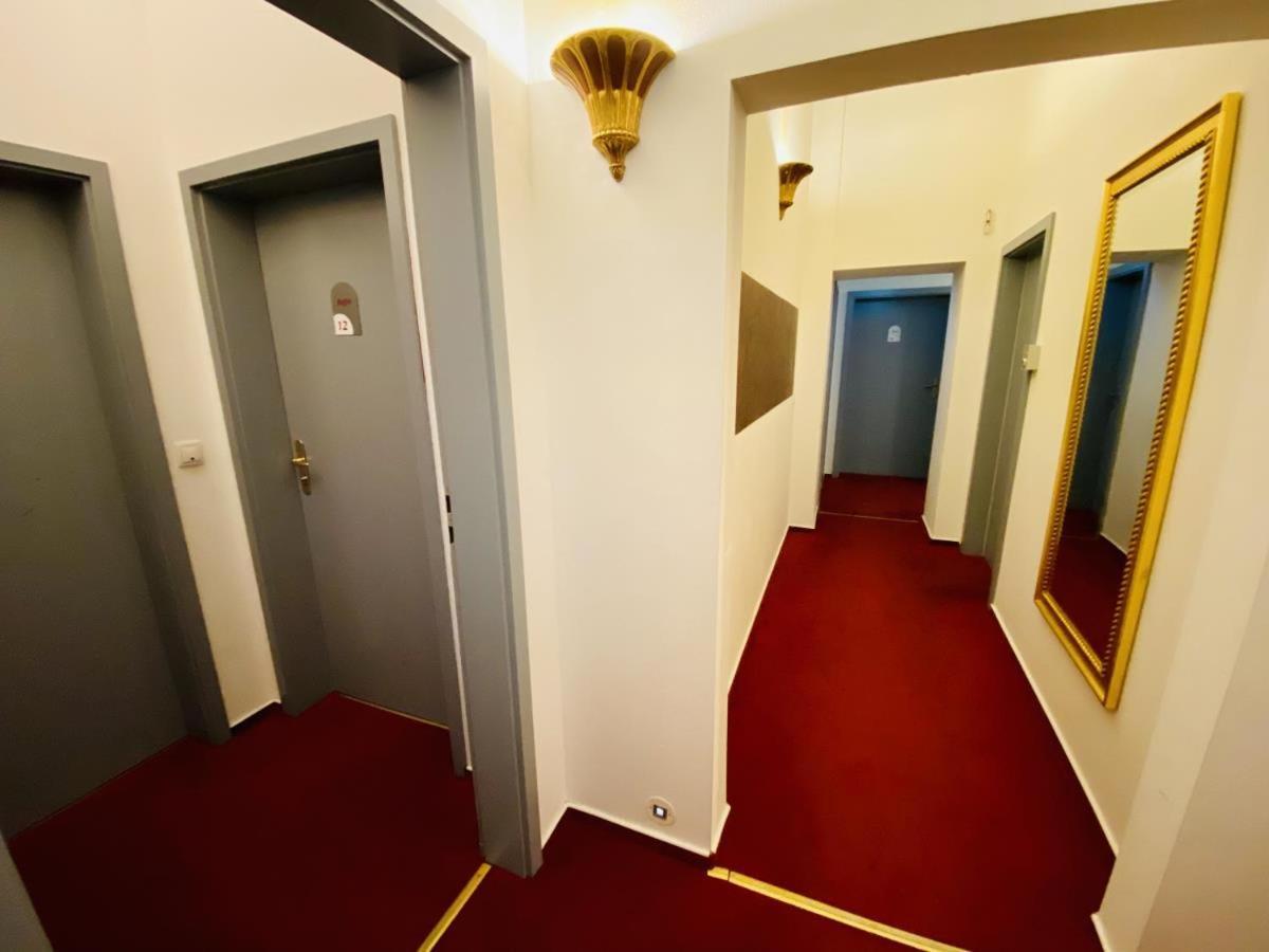 Doppelzimmer Lunch, Direkt Am Alten Strom Rostock Luaran gambar
